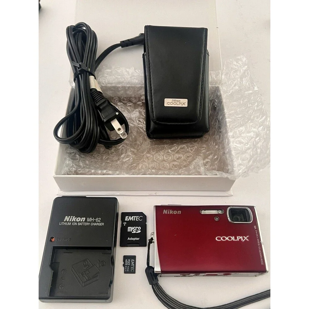 Nikon Coolpix S52 Red Digital Camera 9MP VR w/ Charger Battery SD Card Case